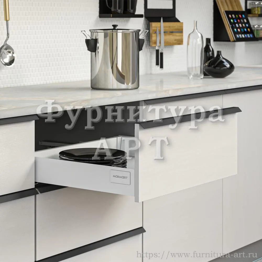 Ручка-профиль накладная L=146 мм, цвет черный бархат (матовый), арт. RT.011.1.146.9005 стоимость 270 руб.